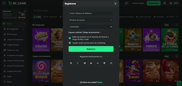 Formulario de registro de BC.GAME con campos de correo o teléfono, usuario y contraseña